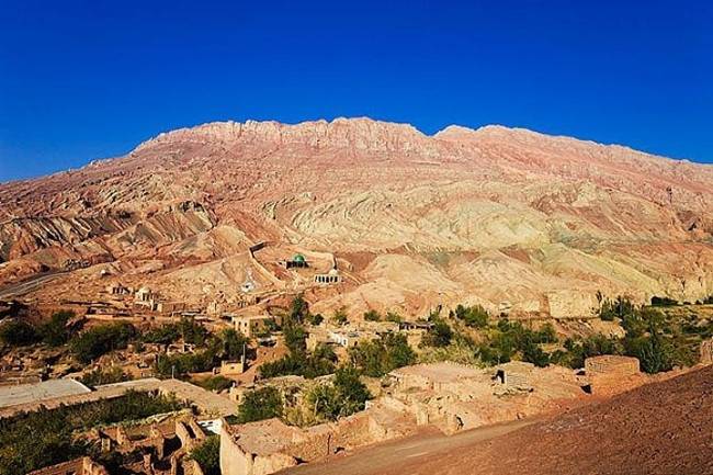 新疆当地参团七日游大概多少钱新疆跟团七天六晚怎么收费