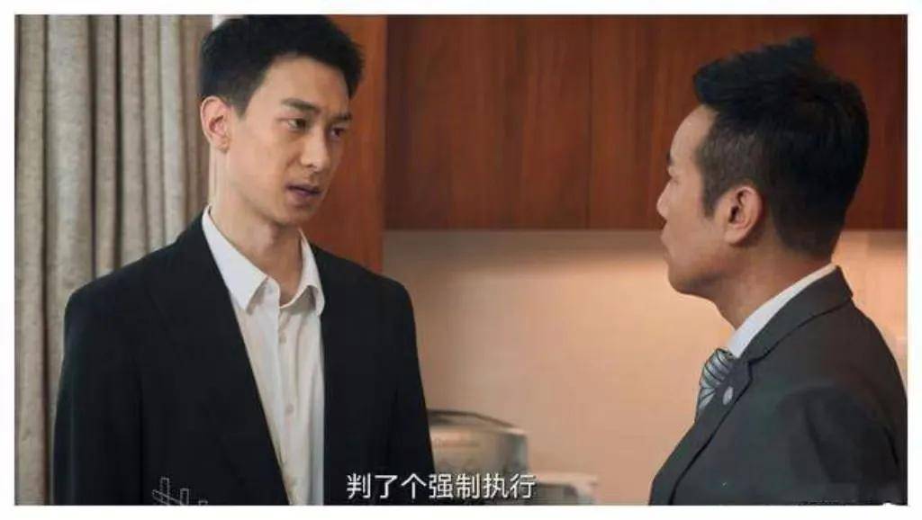 城中之城剧本策划夏心愉吴显龙式地产大佬为何难逃倒台宿命