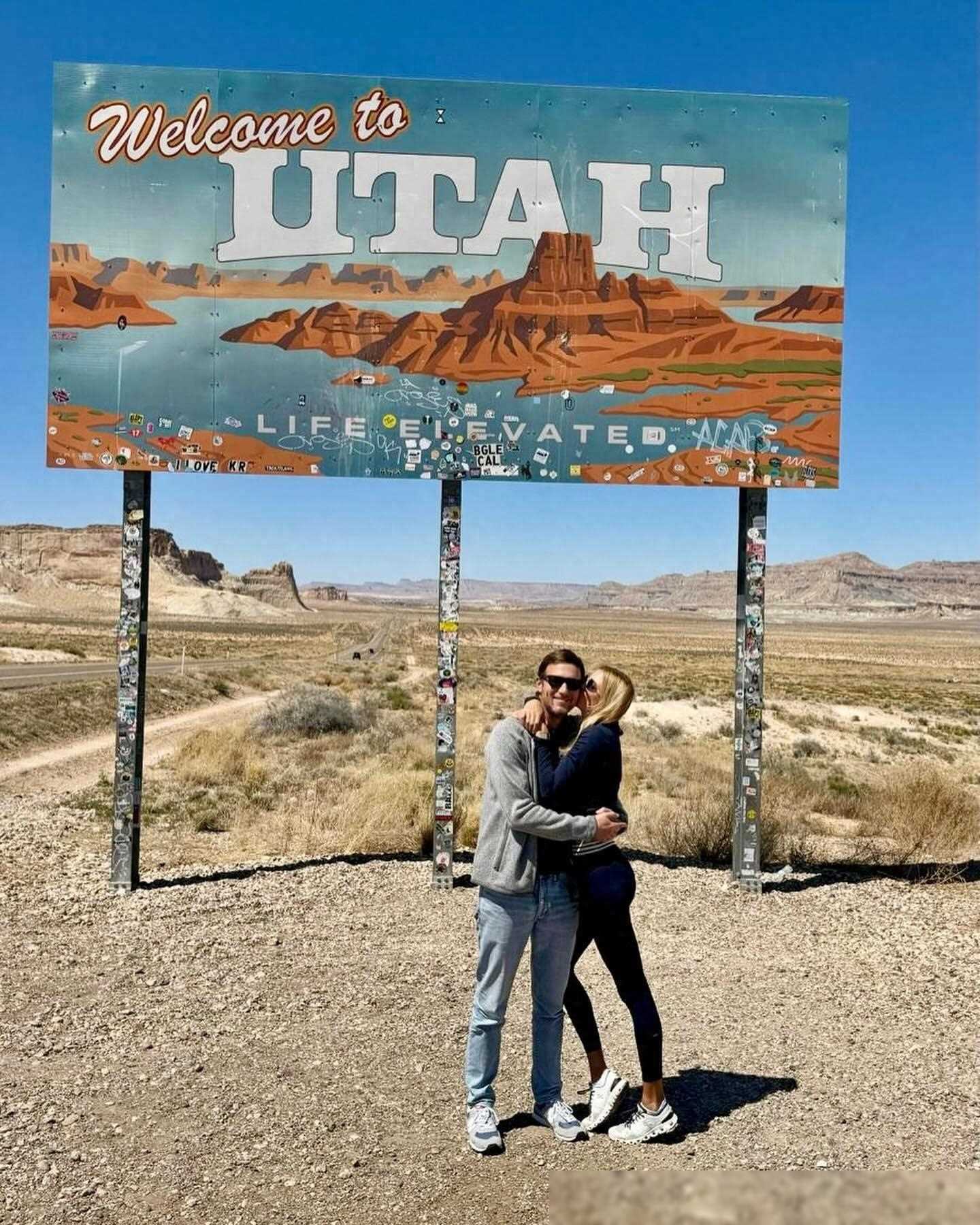 伊万卡和老公甜蜜度假,亲密搂抱亲吻,大长腿引爆社交媒体