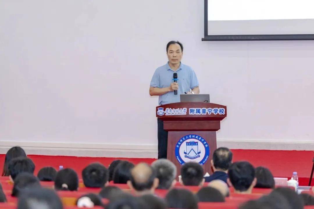 广东省顶级名校助普宁华附中考再创佳绩