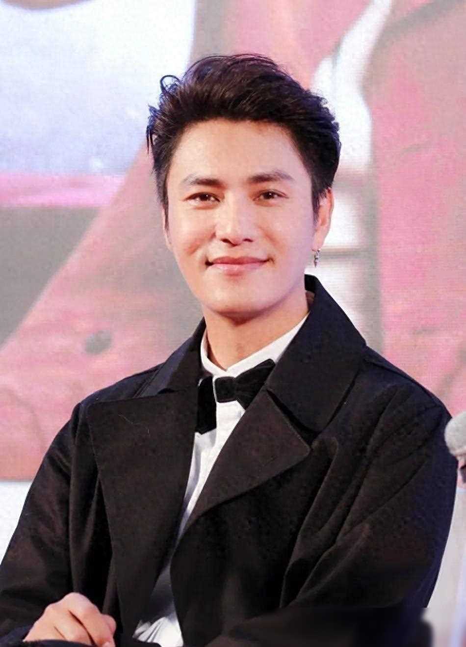 陈坤未婚苦等她13年,为子付出仍难换其真心新解