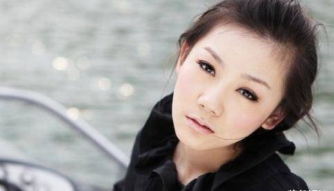 原创被搜索三千万次一代人体模特苏紫紫展现接受采访老了我还会拍