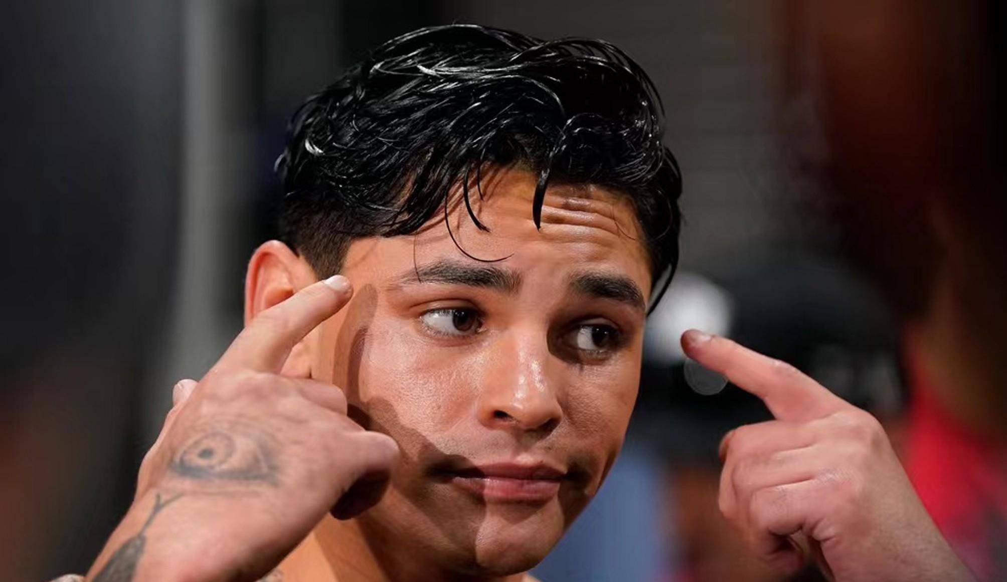 原创大战在即瑞安加西亚突然宣布订婚妻子拍过100多部成人电影