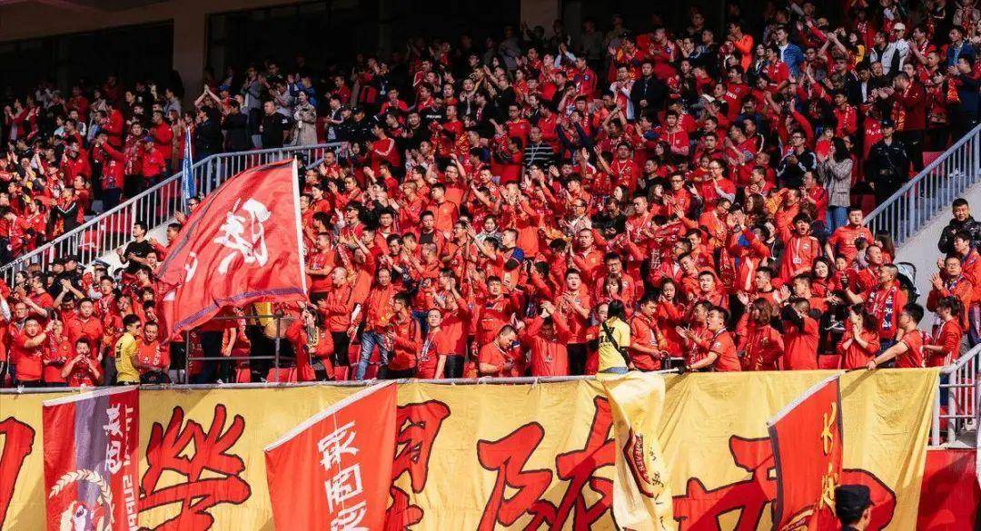 原创崇德荣海陷困境长安竞技解散西安容不下足球队的背后还是没钱