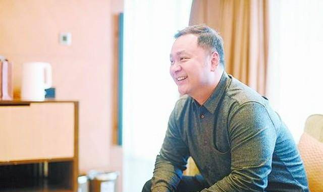 陈景润之子陈由伟高中学文大学数学系归来有脸给我爸扫墓了