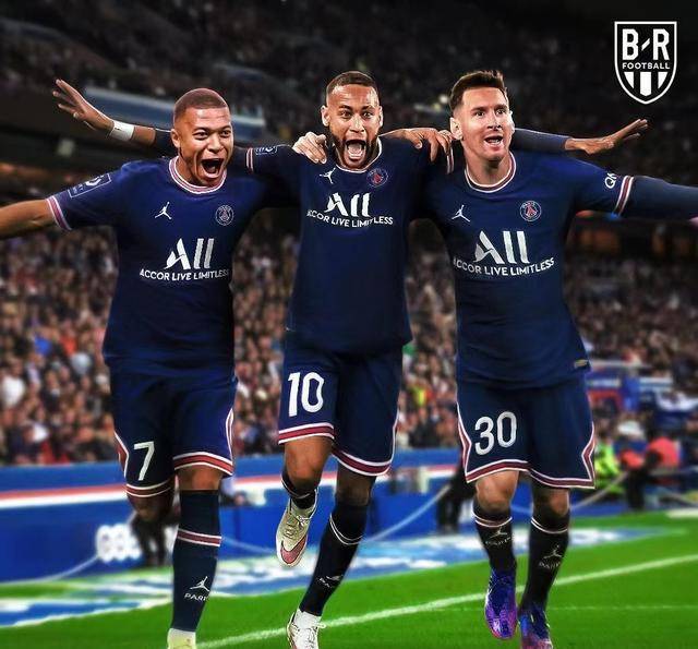 大巴黎单核逆袭!4-1战胜巴萨晋级欧冠四强_姆巴佩_比赛_赛季