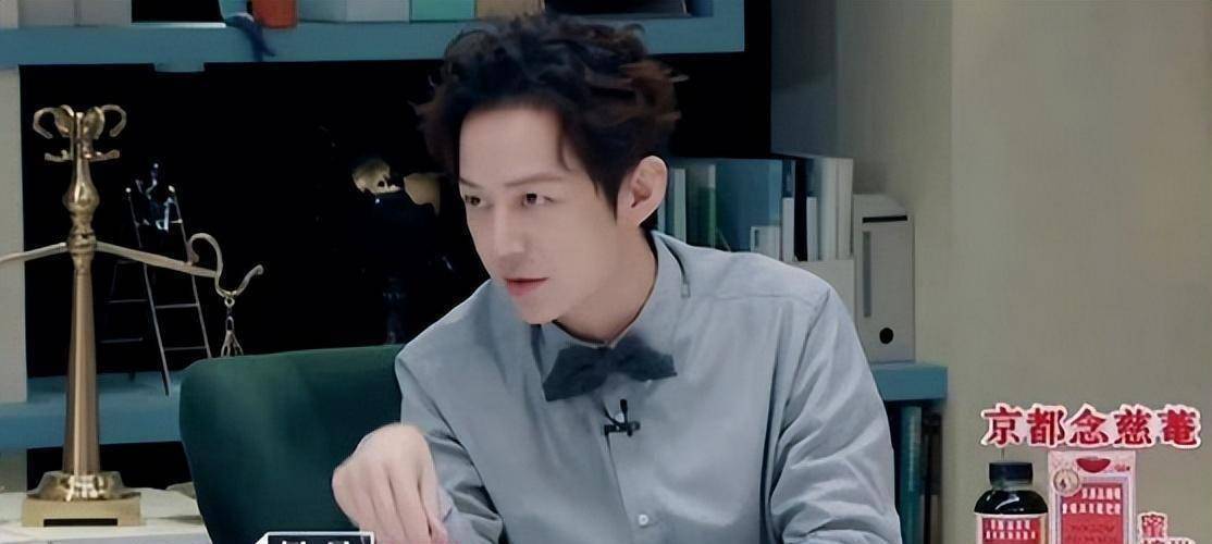 这个时候,大家只有两条路,一是解约赔巨款,二是白白浪费10年青春.