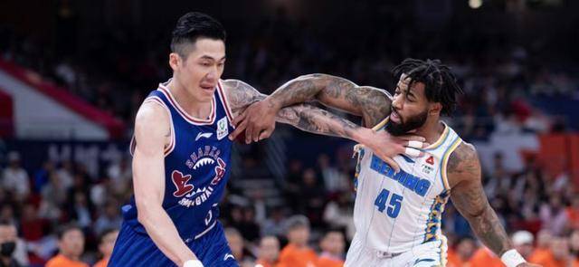 超强反应速度刘铮23分钟砍下26分应对挑衅球迷惊叹总决赛经验