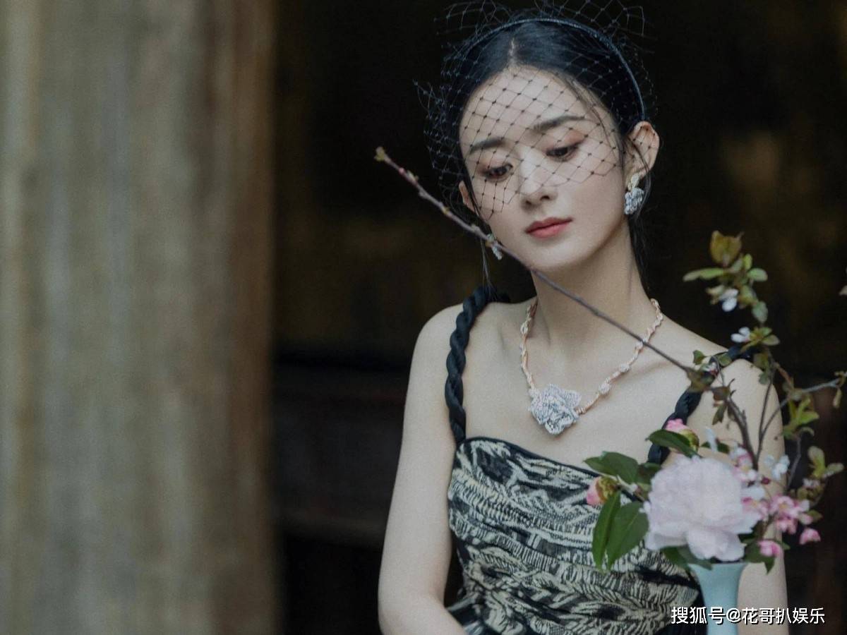 赵丽颖古早黑历史被挖出,往事简直不堪入目,不仅没文化还曾当三_王昊