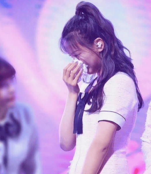 原创迪丽热巴走哪捂哪太做作看到她生活照终于理解她的难处了