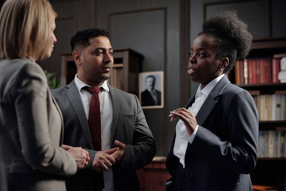 在这个过程中,每个职场人士都应该保持开放和学习的态度,不断提升自己