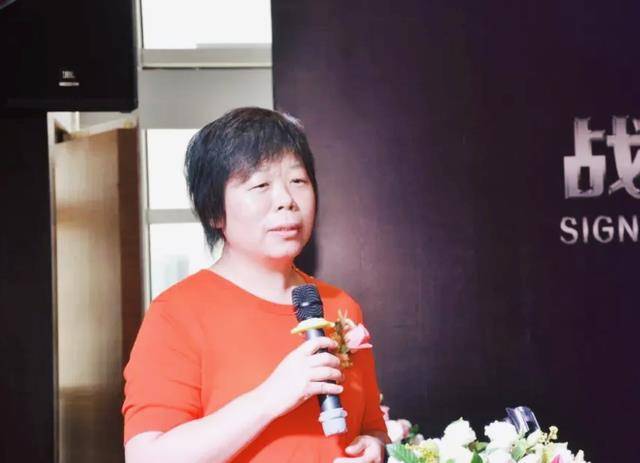 从富士康打工妹到百亿富婆王来春赚了1800亿大方分哥哥900亿