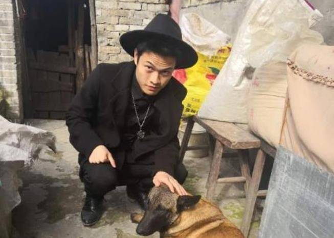 11岁创办葬爱家族被富婆百般追求的罗福兴后来怎样了