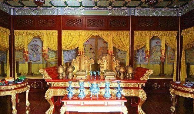 奉先殿是什么地方?为明清皇室祭祀祖先的家庙,始建于明初.