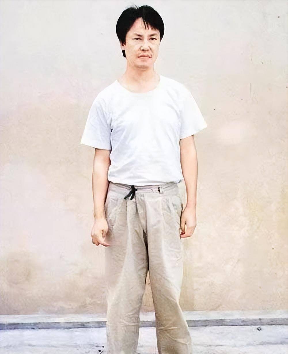 相反,崩牙驹听说张子强要绑架自己的妻子,怒不可遏,就派手下弟兄四处