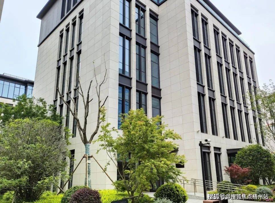 2024年上海海尚云栖智慧天地物业公司是哪家呀管理费多少呢