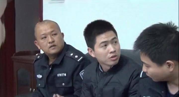 原创16年江西小村凌晨驶进迎亲车队不接亲直奔废厂房进门大受震撼