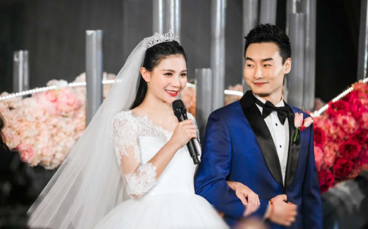 最美跳水女神何姿:爱情无悔的选择_秦凯_故事_挑战