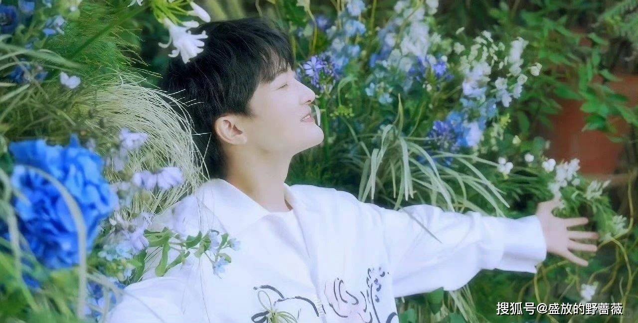 2024周深“十周年”演唱会官宣！将去往上海深圳成都贵阳武汉南京杭州沈阳北京