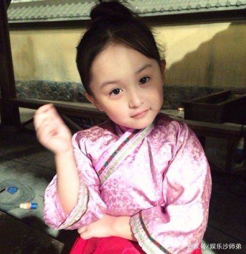 她因长得太漂亮2岁出道,演"小芈月"红遍全国,如今长成厌世脸_刘楚恬