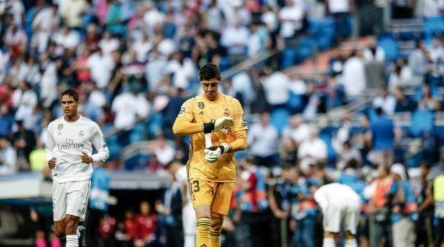 皇马欧冠奇葩之战!门神被2奇葩进球"羞辱",半场头晕呕吐