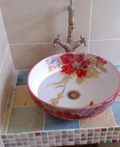 用水泥砌了个洗脸台,老婆骂我土包子!邻居却纷纷来拜师,晒晒!