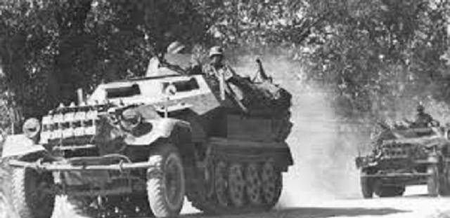 闪电战中步兵的最佳载具二战德军最中意的sdkfz251半履带车