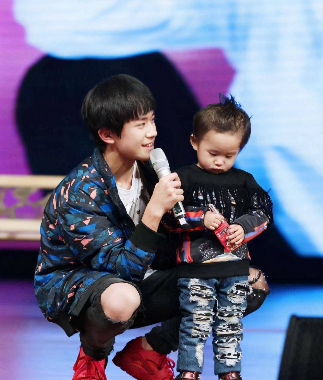 出身农村,用"鸡娃"来实现人生赢家的梦想,她:易烊千玺