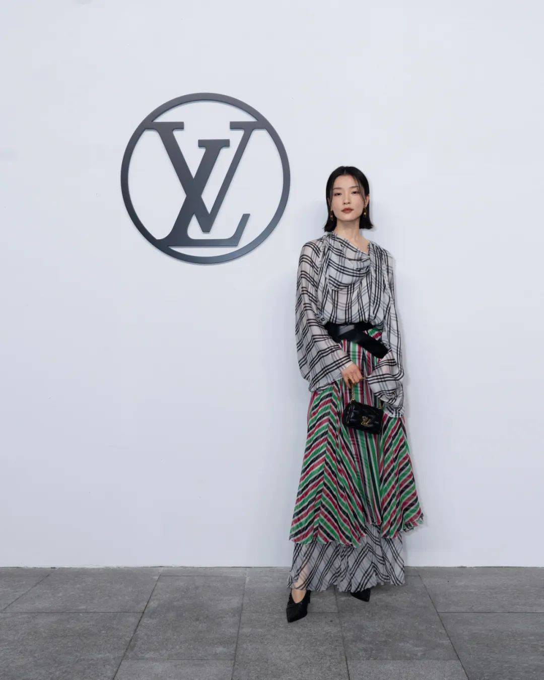 和凯特大魔王,刘亦菲上海看lv秀!走进lv的"动物世界"