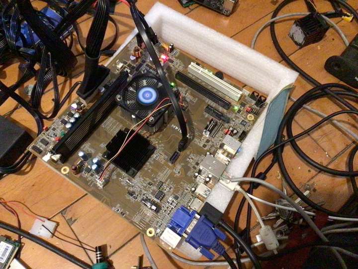 50包邮的兆芯开胜fc-1080八核处理器上机跑分