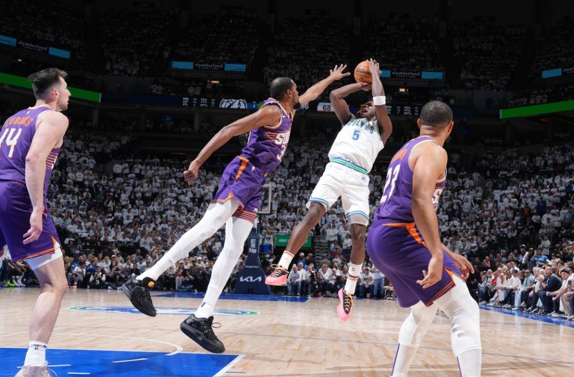 保罗扯掉你的遮羞布,杜兰特再一次看走眼了_德文布克_季后赛_得分手