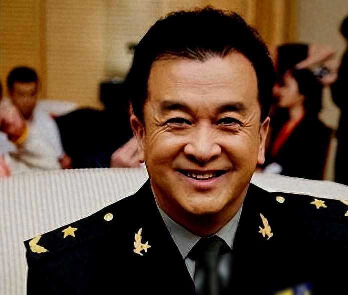 黄宏突然被带走,现状引发关注,小品之王成迷