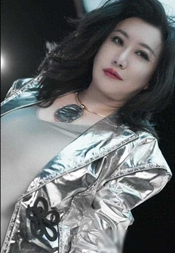 范湉湉参加乘风展露霸气,网友证实其已过三次公演