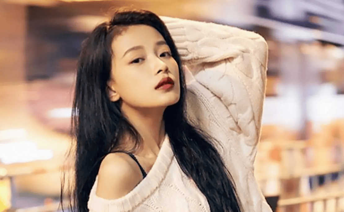 最初,大家猜测离婚原因是由于孙怡不愿再生二胎,而遭到董家掌舵人