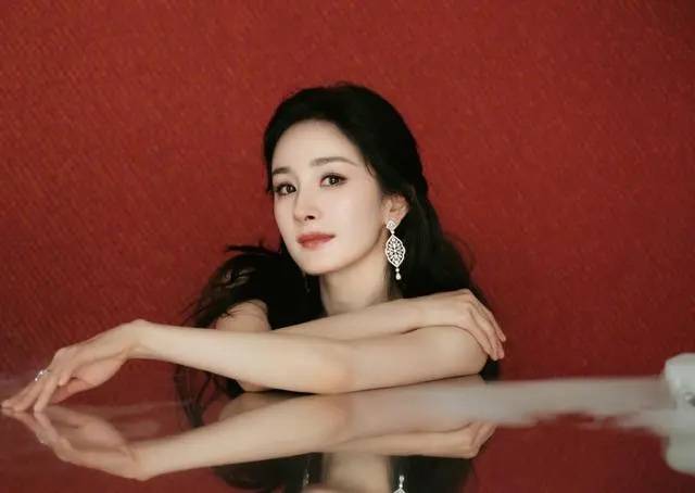 电视剧《生万物》阵容官宣,杨幂欧豪领衔主演,又是一部现实题材佳作