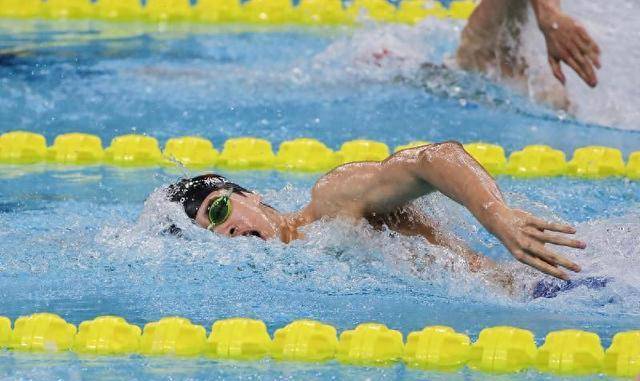 潘展乐力夺第四金,张雨霏覃海洋轻松冲进决赛线