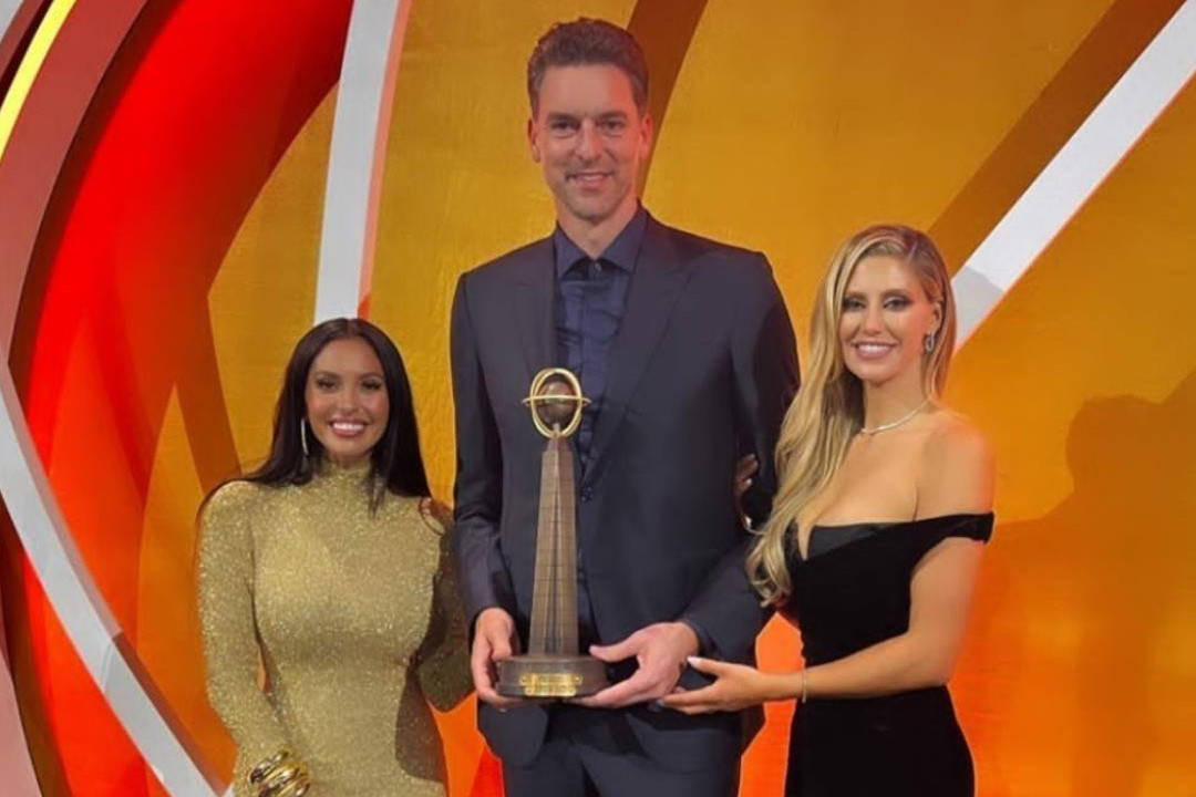 42岁瓦妮莎现状!约会加索尔,夜宿湖人高管,这傲人身材谁不迷糊