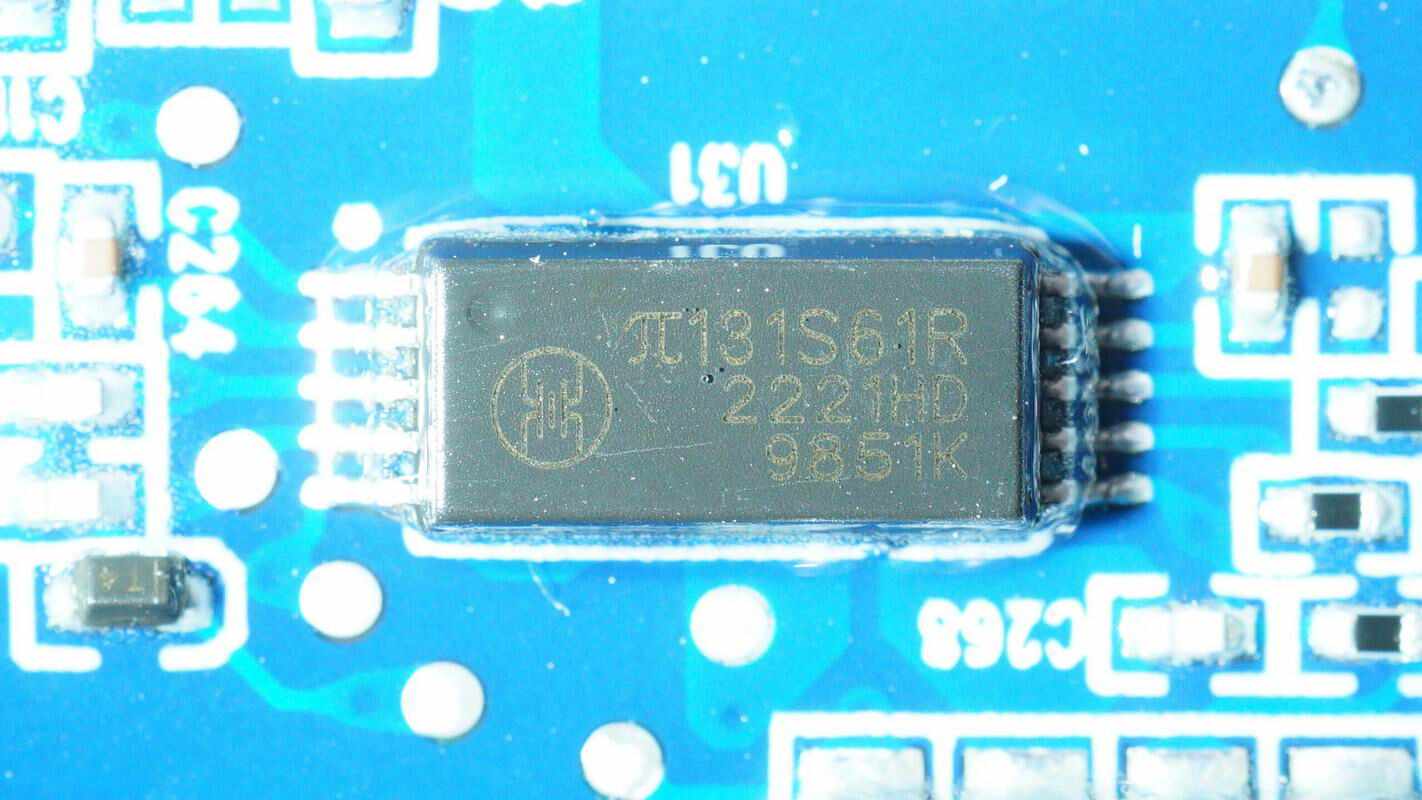 隔离芯片来自荣湃,型号π131s61r,是一颗三通道数字隔离芯片.