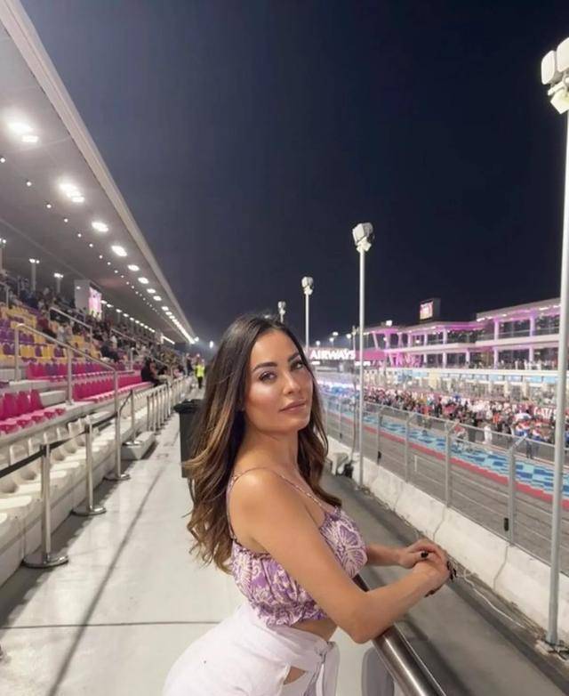 模特保拉索利诺:足球明星妻子需接纳可能被欺骗的准备