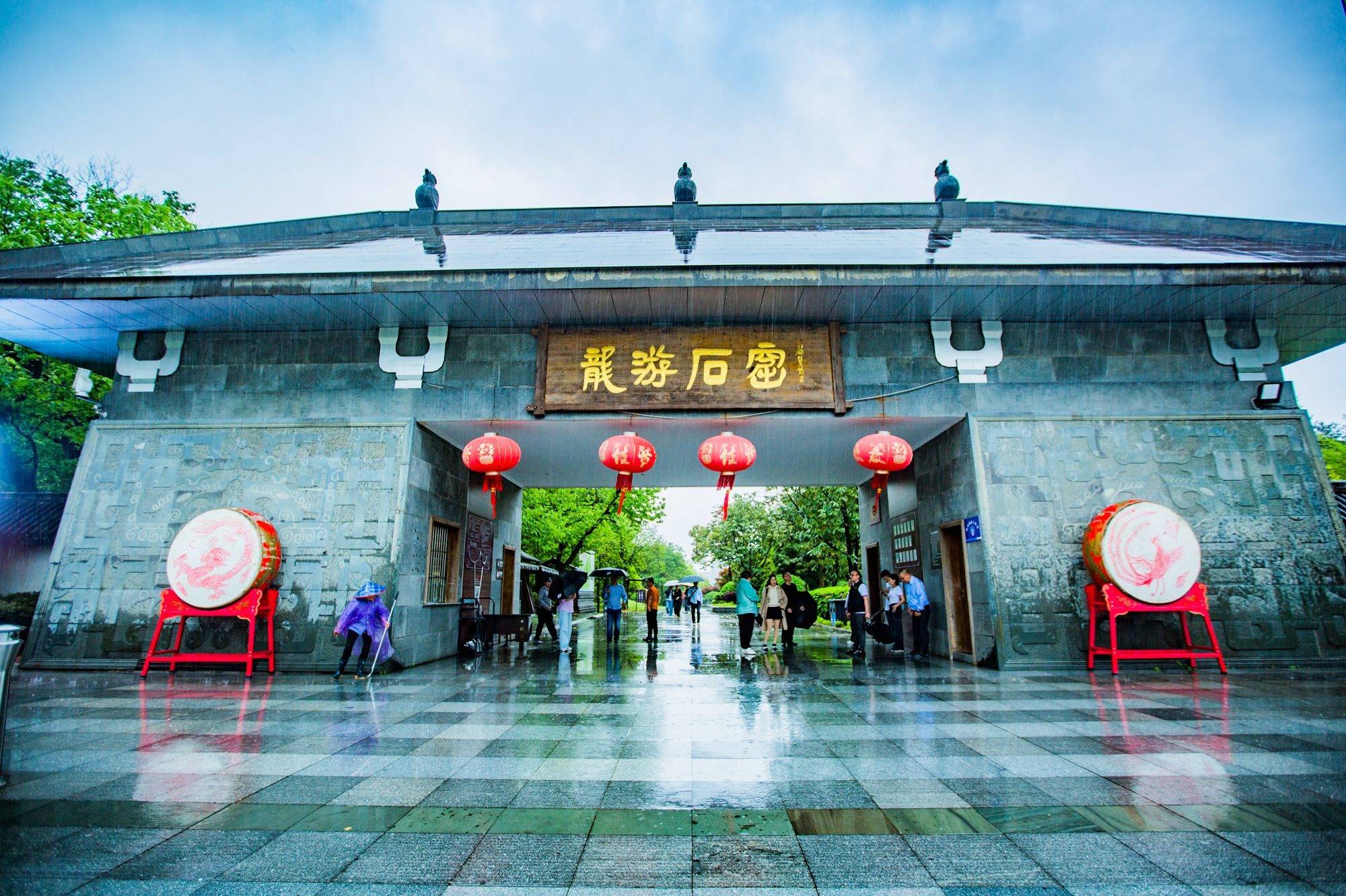浙江衢州龙游石窟,沉睡了无数年的神秘洞窟,充满了神秘色彩