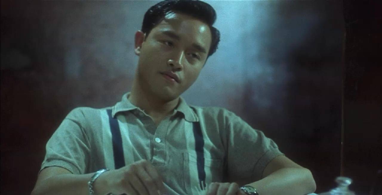 张国荣一生荣耀,少年因为长得太像,张国荣把他认成干儿子