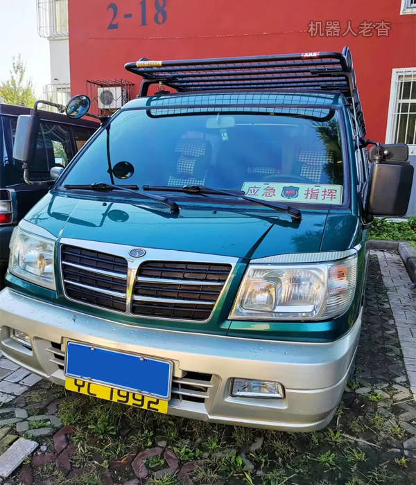 大面包小改装,东南得利卡设计床车自驾游,diy简单露营车旅行