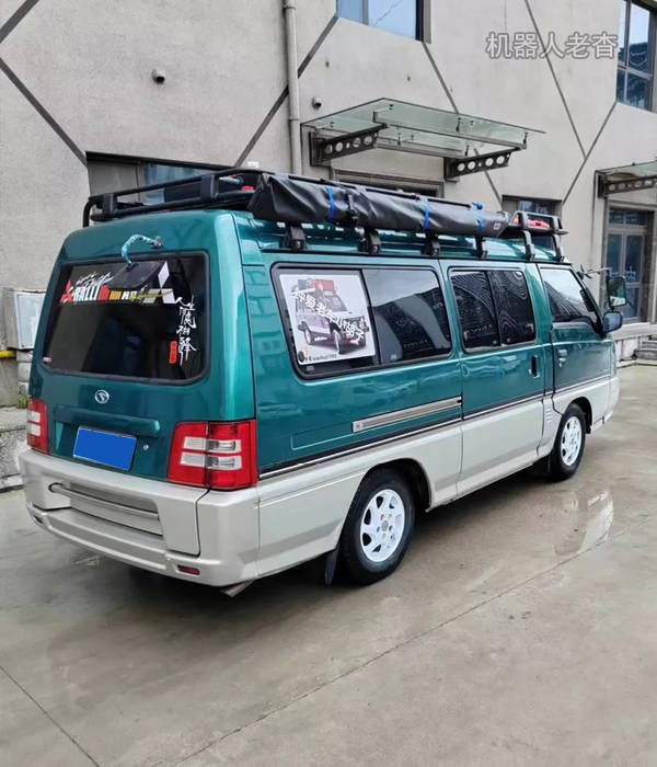 大面包小改装,东南得利卡设计床车自驾游,diy简单露营车旅行