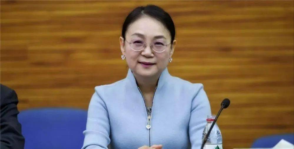 45亿_钟慧娟_豪森_医药