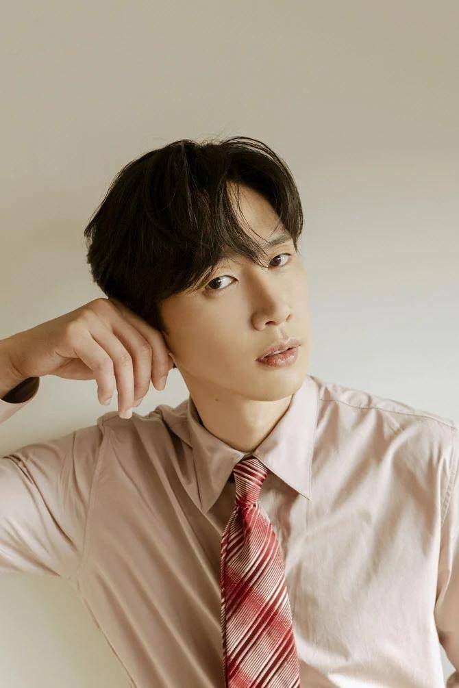 我想过在这个不寻常的姓氏中加上"成勋"这个名字,令人惊讶的是,朴成勋