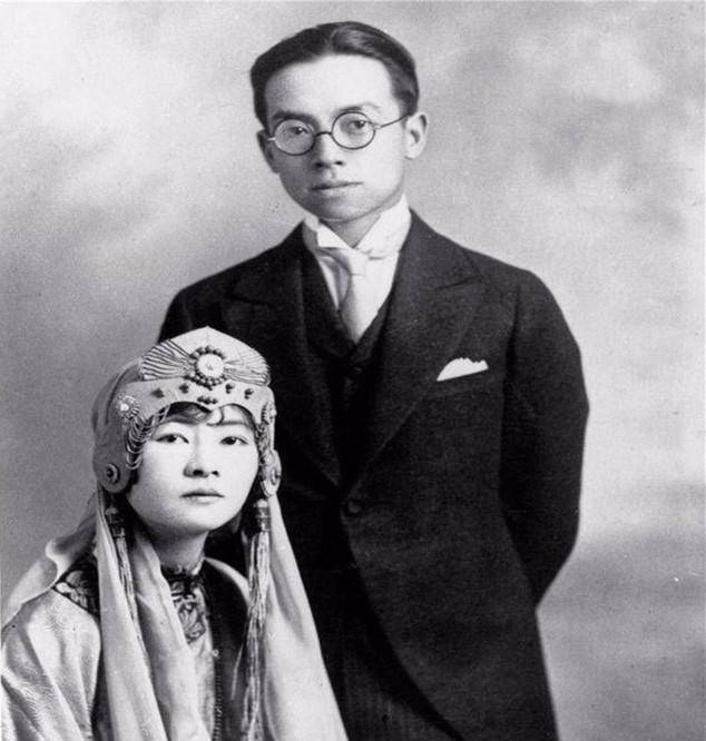 冰心,鲁迅,钱钟书的三句评语,揭露林徽因其实是一朵"浪"花?