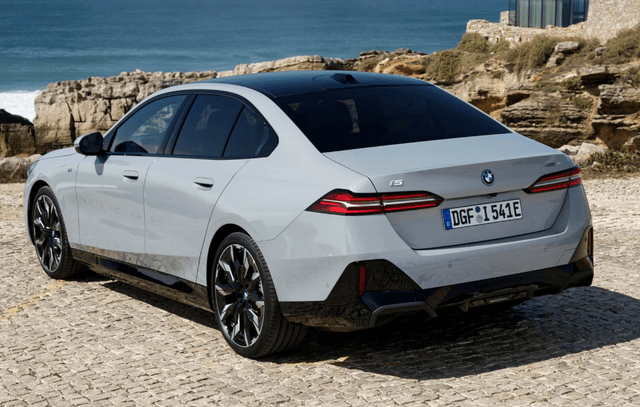 宝马"i"系列战略大转变!48v轻混车型或将加入,纯电不再是唯一