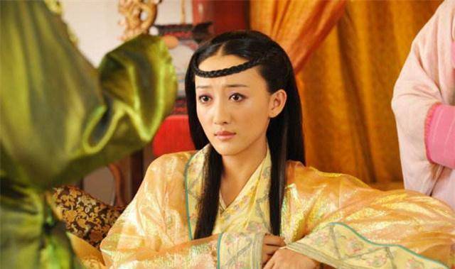 11岁嫁人,15岁守寡,被百姓誉为最纯洁的花神皇后_张嫣