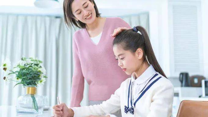 【心理驿站】青春期孩子拒绝沟通为哪般?