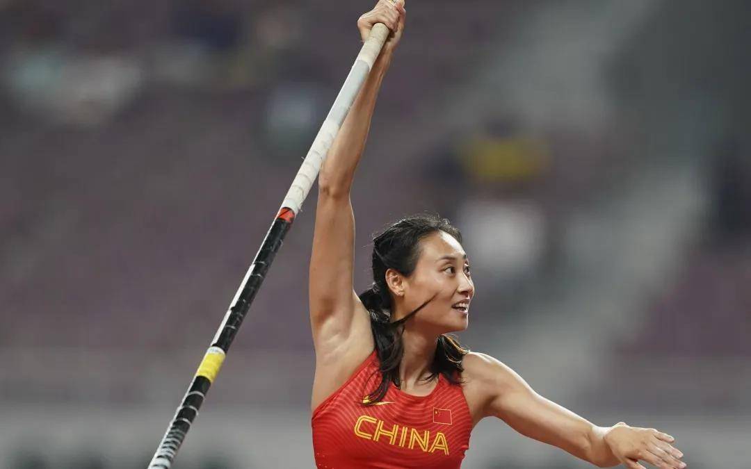 撑竿跳女神 李玲:身材无可挑剔,再加上高颜值,格外引人注目